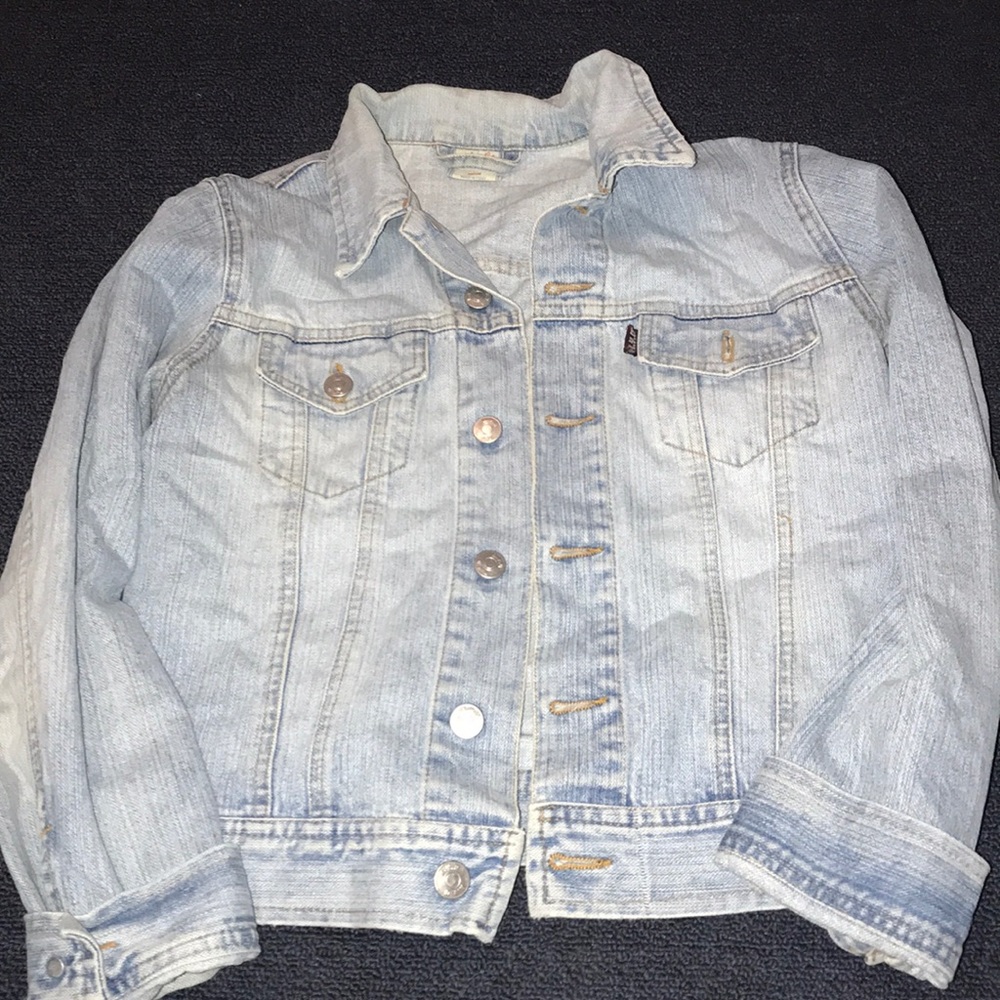 Light wash jean jacket